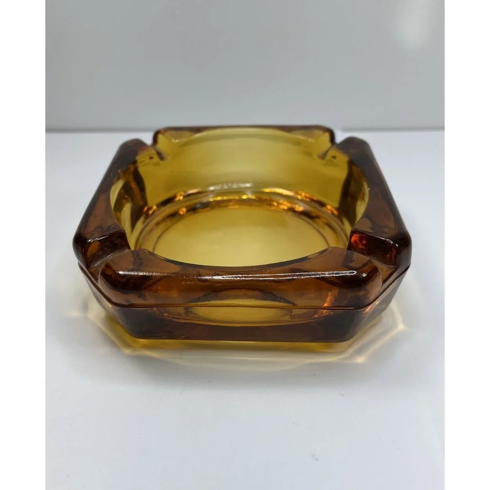 N/A ashtray slots